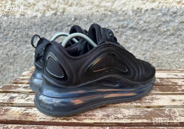 Оригинални маратонки Nike Air Max 720 Triple Black, Размер 36.5, снимка 6 - Маратонки - 47126254