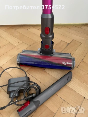 Вертикална безкабелна прахосмукачка Dyson V10, снимка 6 - Прахосмукачки - 50535453