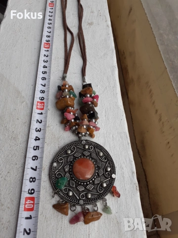 Страхотен гердан за носия с кожени връзки, снимка 6 - Антикварни и старинни предмети - 53490461