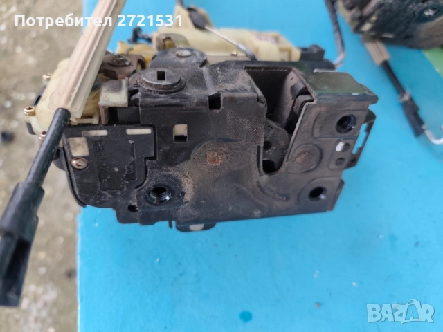 Комплект брави от Фолксваген Голф4 , снимка 3 - Части - 52434901