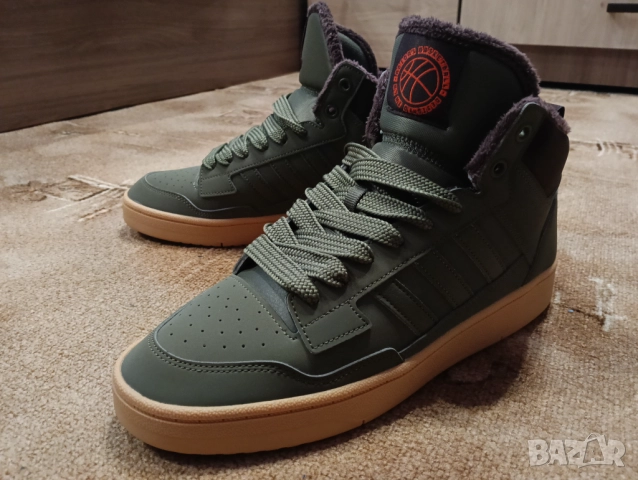 Чисто нови топли оригинални мъжки зимни кецове Adidas 44 ти номер Зелени, Еко кожа, Полар, снимка 2 - Мъжки боти - 52805773