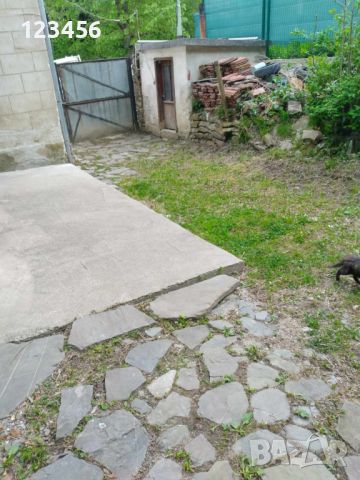 Къща с двор в Троянския балкан, снимка 7 - Къщи - 45388395