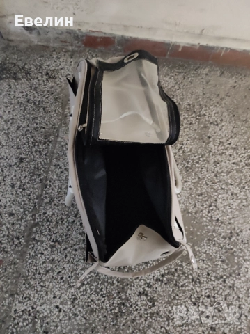 Продавам чанта за превоз на куче 