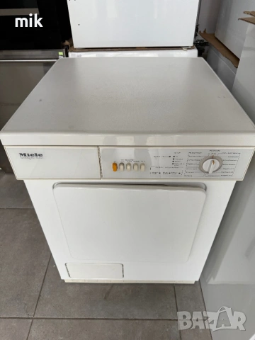 Сушилня с ваничка за вода Miele, снимка 3 - Сушилни - 53976492