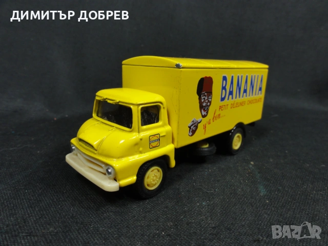 СТАРА РЕТРО МЕТАЛНА КОЛИЧКА КАМИОН THAMES TRADER CORGI, снимка 2 - Колекции - 53006380