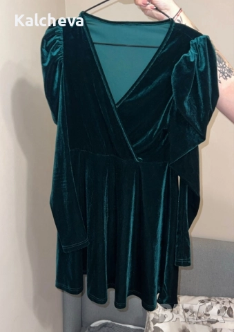 Дамска велурена рокля 
