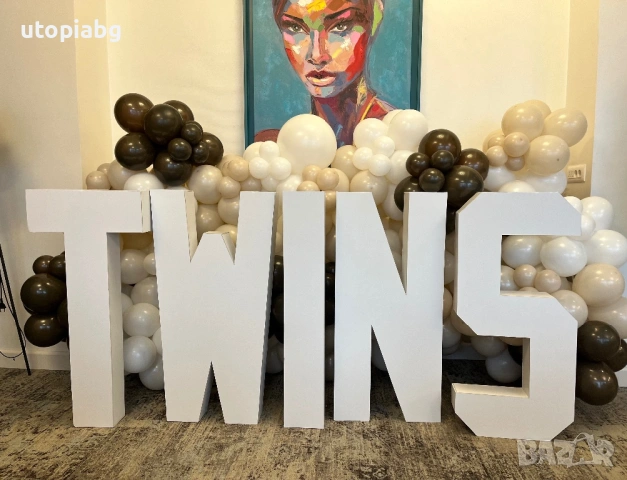 3D букви TWINS