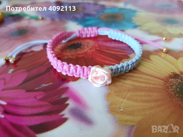 Предлагам ръчно изработени гривни макраме, снимка 2 - Гривни - 53854072