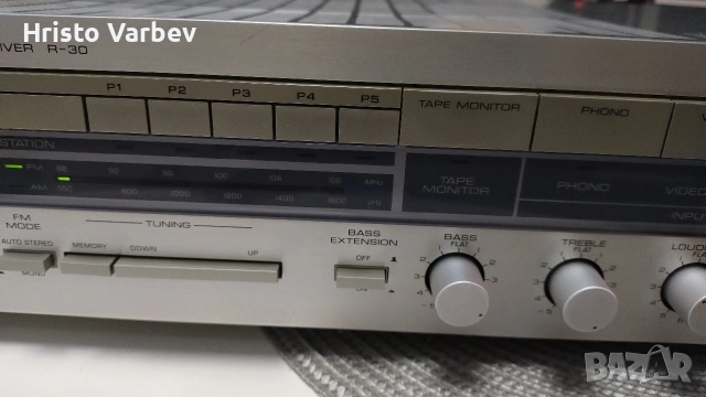 Yamaha R-30, снимка 3 - Ресийвъри, усилватели, смесителни пултове - 53748561