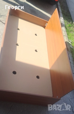 Единично легло