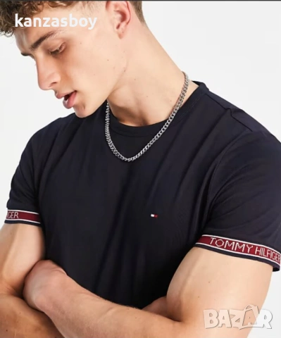 Tommy Hilfiger - страхотна мъжка тениска L