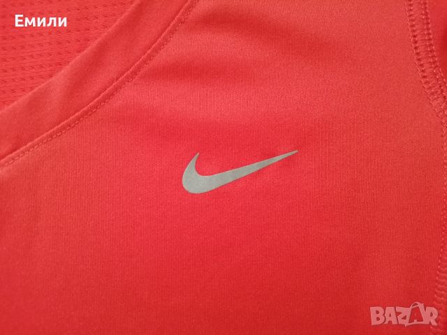 Nike Running Dri-FIT оригинална дамска тениска р-р XS, снимка 4 - Спортни екипи - 46800944