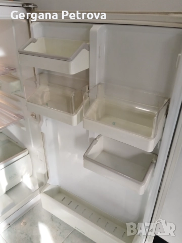 Хладилник за вграждане Ariston 160 л, снимка 4 - Хладилници - 52422640