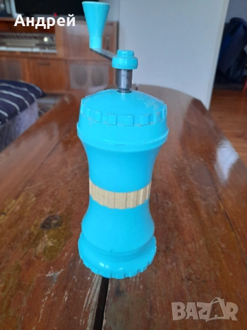 Стара кафемелачка,мелничка,мелница за кафе #27, снимка 2 - Други ценни предмети - 53056024