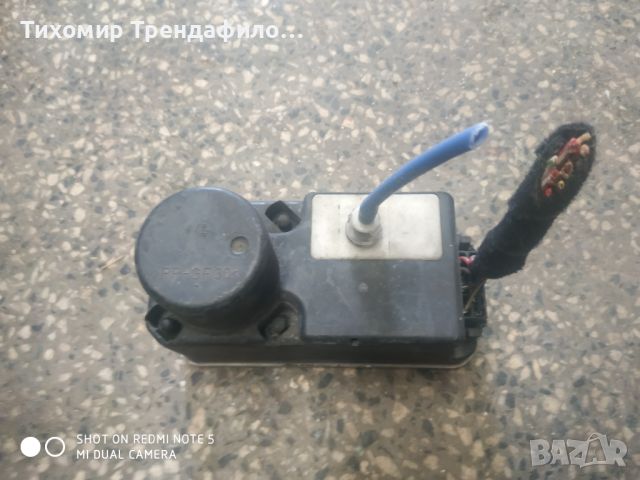 Компресор за централно заключване голф 3 hella 6n0962257, 6N0 962 257, снимка 4 - Части - 46672220