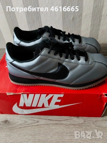 Нови маратонки NIKE, снимка 3 - Маратонки - 53923706