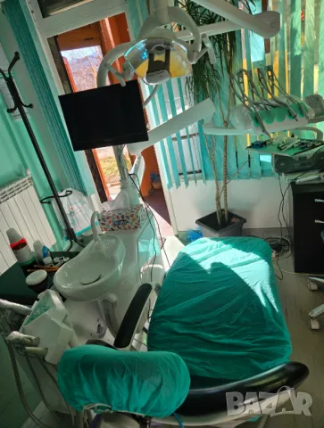 Продавам стоматологичен юнит, Антос А3