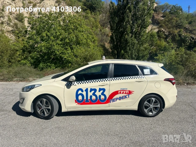 Hyundai I30 1.6 CRDi, снимка 2 - Автомобили и джипове - 53563412