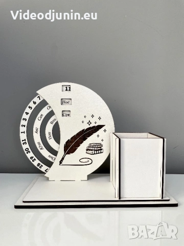 Вечен календар, снимка 2 - Стенни часовници - 53750076