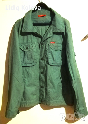Мъжка ветровка в зелено
