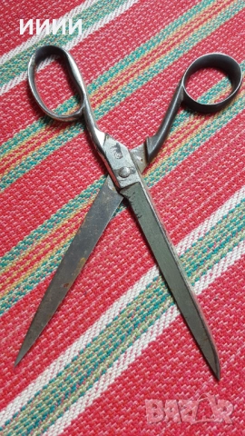 Шивашка ножица SOLINGEN , снимка 2 - Антикварни и старинни предмети - 51855173