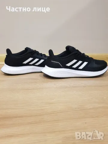 Дамски маратонки Adidas, снимка 1 - Маратонки - 47709504