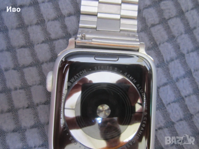 Apple Watch Series 5 44mm Aluminium GPS, LTE, снимка 6 - Смарт часовници - 53572292