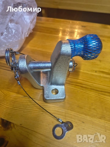 Теглич 3500 кг двойна сферична глава за ремарке с фланец E11 , снимка 3 - Ремаркета - 53418847