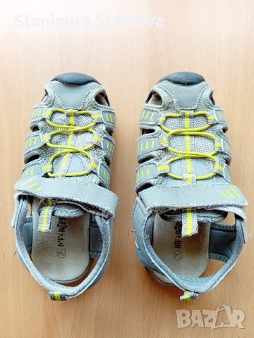 Детски сандали - номер 34 и подарък маратонки , снимка 2 - Детски обувки - 46022886