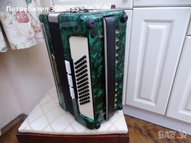 Акордеон Велтмайстер 60 баса, снимка 8 - Акордеони - 51179646