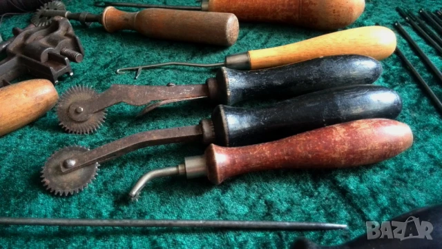 Стари сарашки кожарски тапицер инструменти по договаряне, снимка 4 - Други ценни предмети - 51263106
