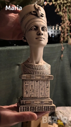 Декоративен бюст Нефертити – полирезин, винтидж визия“, снимка 2 - Декорация за дома - 53350918
