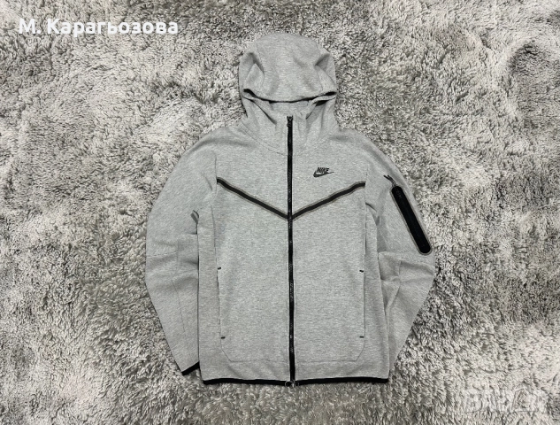 Мъжко Nike Tech Fleece Men’s Full-Zip Hoodie, Размер XS, снимка 2 - Спортни дрехи, екипи - 52596283