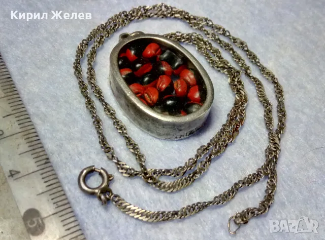 СТАР СРЕБЪРЕН МЕДАЛЬОН Със ЗЪРНА на Ormosia coccinea / wayruru За КЪСМЕТ с ВЕРИЖКА СРЕБРО 925 29143, снимка 12 - Антикварни и старинни предмети - 49866130