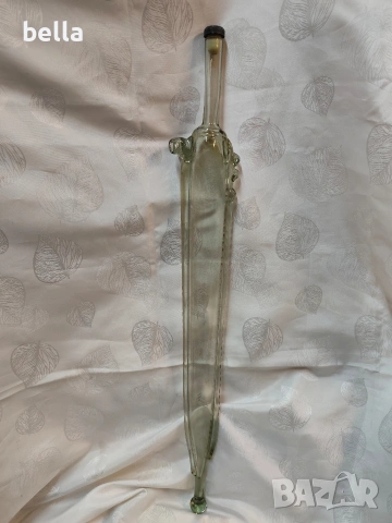 Огромна соц. стъклена бутилка във формата на риба меч с внушителна дължина от 80 см.