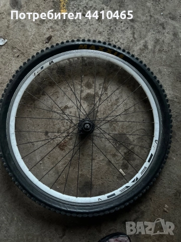 Продава се предна капла 26 цола