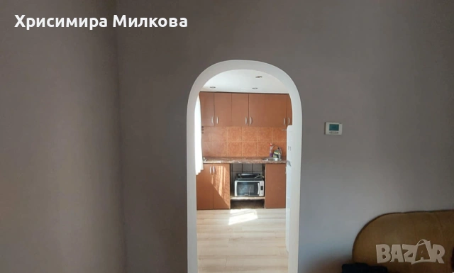 Продавам къща в град Шумен , снимка 8 - Къщи - 53130505