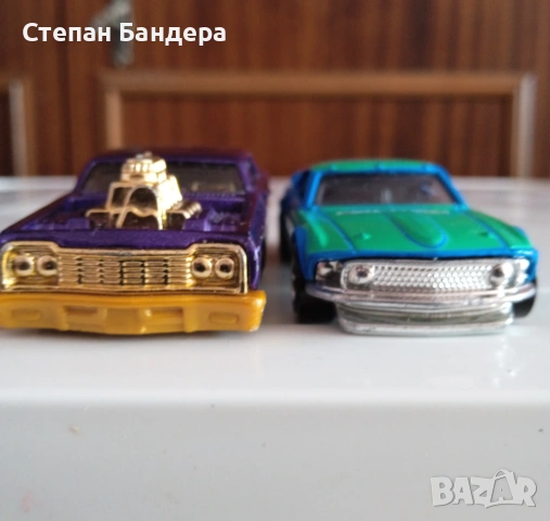 2 за 1 КАТО НОВИ 1964 CHEVY IMPALA+1969 FORD MUSTANG Boss 302 HOTWHEELS toy cars, снимка 4 - Колекции - 53536273