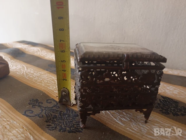 Стара филигрирана кутийка, снимка 3 - Други ценни предмети - 50836614