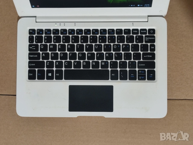 Работещ нетбук. Бърз със здрава батерия, с 2GB Ram и 32GB SSD памет., снимка 3 - Лаптопи за дома - 52916130