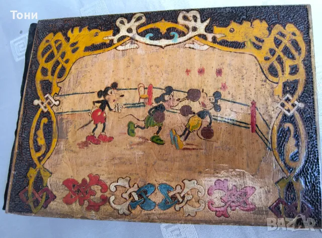  Ретро албум Mickey Mouse с лепеки вътре , снимка 1