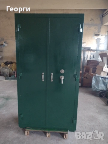 Метална каса, снимка 4 - Сейфове и каси - 53269559