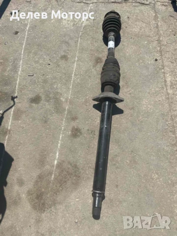 Полуоска дясна 2463308900 от Mercedes CLA 180 Sport двигател 270910, 1.6i 122 кс., 6 ск., 165 000 km