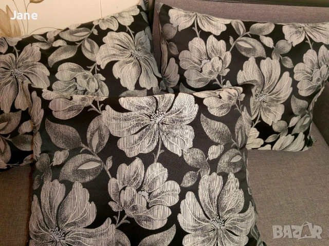 Ъглов, разтегателен диван, цвят сив, цена 150 евро, холна маса цена 50 евро , снимка 6 - Дивани и мека мебел - 53725030