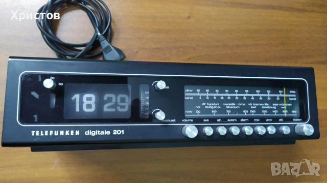 НЕМСКО Радио с часовник Telefunken Digitale 201 от ЕДНО ВРЕМЕ от 70-те години от чужбина., снимка 4 - Колекции - 53713716