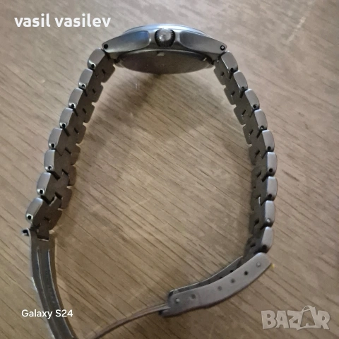 Продавам швейцарски часовник Tissot , снимка 4 - Мъжки - 53520758