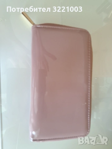 Ново дамско лачено портмоне, снимка 2 - Портфейли, портмонета - 54243909