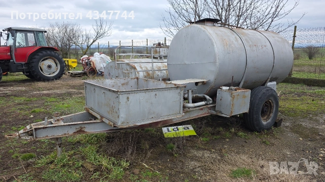 Продават се 2 броя цистерни: Едната с коша е 4.5кубика. Другата 3.2 кубика., снимка 2 - Ремаркета - 53697290