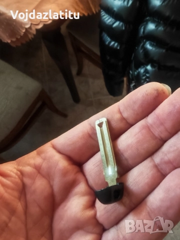 Ключ за Тойота приус Keyless GO, снимка 4 - Аксесоари и консумативи - 46785133