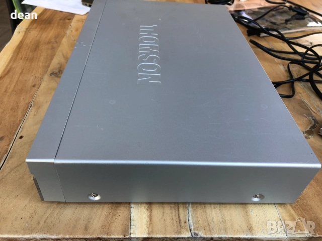 DVD Player Thomson, снимка 3 - Плейъри, домашно кино, прожектори - 52040565